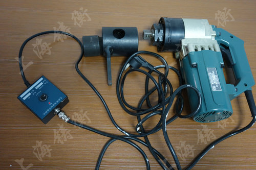 電動扭力扳手