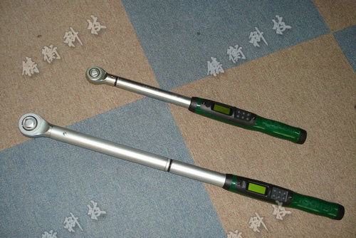 智能數(shù)顯扭矩扳手圖片